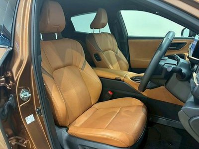 TOYOTA CROWN SPORT - 9