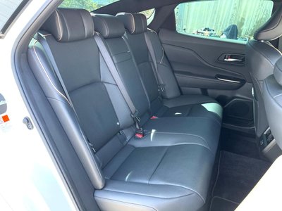 TOYOTA CROWN CROSSOVER - 10