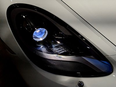 PORSCHE 718 BOXSTER - 7