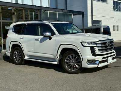 TOYOTA LAND CRUISER 300 - 10