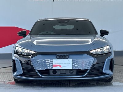 AUDI RS E-TRON GT - 3