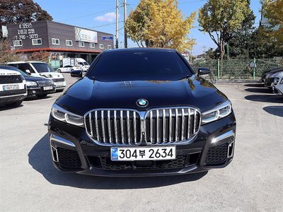 BMW 7 SERIES