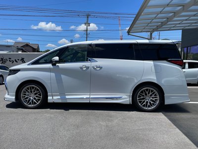 صورة 6 لـ 2025 Toyota ALPHARD