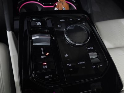 2024 BMW 5 SERIES 缩略图 12