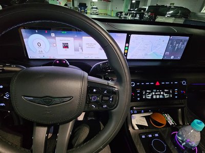 2025 Genesis GV80 thumbnail 11