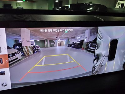 2025 Genesis GV80 thumbnail 13