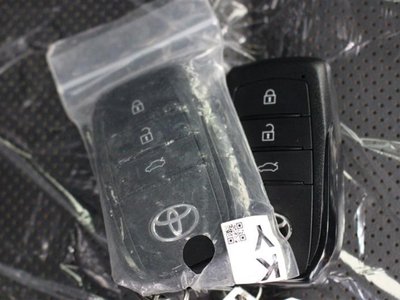 TOYOTA CROWN CROSSOVER - 10