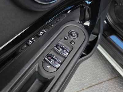 صورة مصغرة 17 لـ 2022 MINI COOPER COUNTRYMAN
