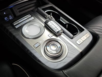 GENESIS G80 (RG3) - 9