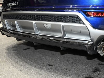 LAMBORGHINI URUS - 10