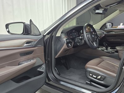 BMW 6 SERIES GT - 10