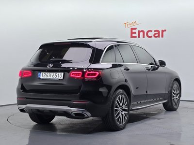 MERCEDES-BENZ GLC - 4