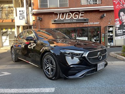 MERCEDES-BENZ E-CLASS - 1