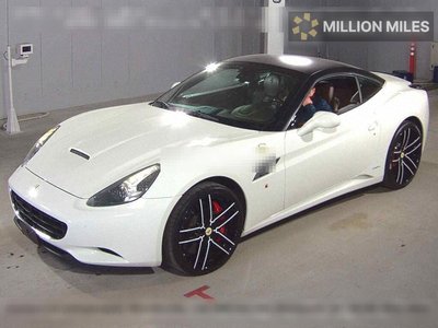 FERRARI CALIFORNIA - 4