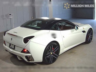 FERRARI CALIFORNIA - 5