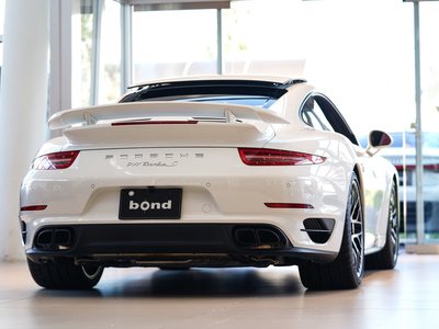 صورة 10 لـ 2013 Porsche 911