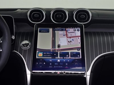 2024 Mercedes-BENZ GLC — миниатюра 12