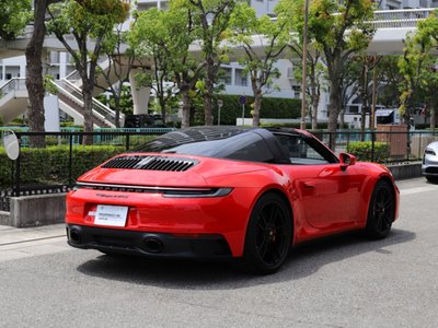 PORSCHE 911 - 6