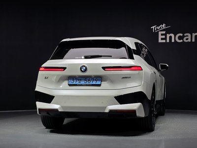 2023 BMW IX — фото 4