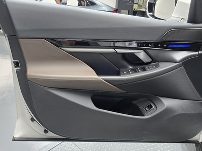 2024 BMW 5 SERIES 缩略图 14