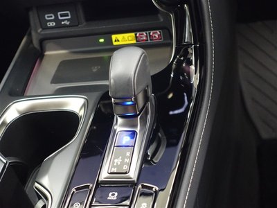 2023 Lexus NX — миниатюра 17