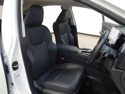 2023 Lexus NX — миниатюра 28