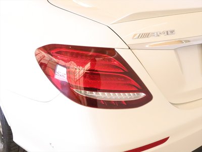 MERCEDES-BENZ E-CLASS - 9