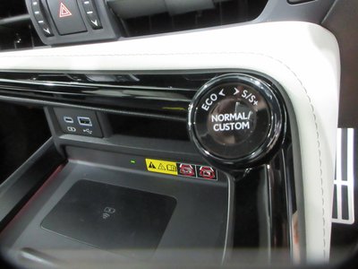 صورة مصغرة 35 لـ 2023 Lexus NX