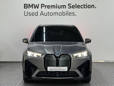 BMW IX - 2