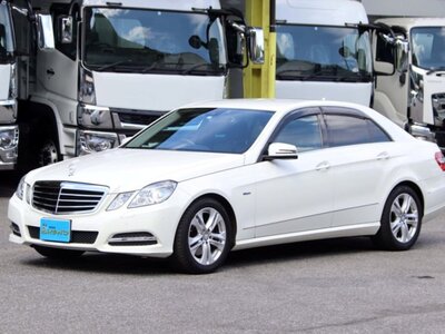 MERCEDES-BENZ E-CLASS