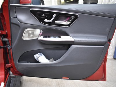 2024 Mercedes-BENZ GLC — миниатюра 28