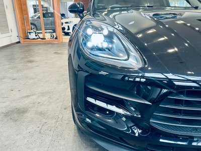 PORSCHE MACAN - 10