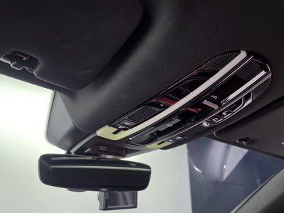 2019 Porsche CAYENNE thumbnail 17