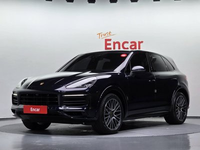 2019 Porsche CAYENNE photo 1