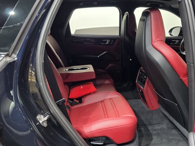 2019 Porsche CAYENNE thumbnail 12