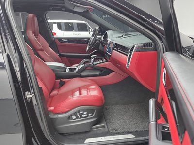 PORSCHE CAYENNE - 10