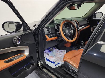 MINI COUNTRYMAN - 10