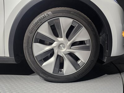 صورة 8 لـ 2022 Tesla MODEL Y