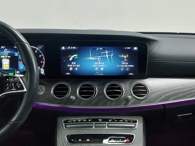 MERCEDES-BENZ E-CLASS - 4