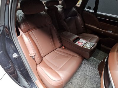 2022 Genesis G90 (RS4) — миниатюра 12