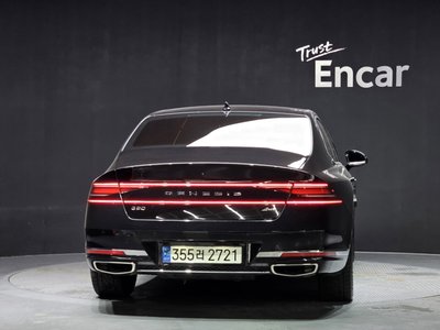 صورة 3 لـ 2022 Genesis G90 (RS4)
