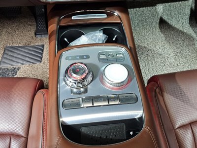 صورة 9 لـ 2022 Genesis G90 (RS4)