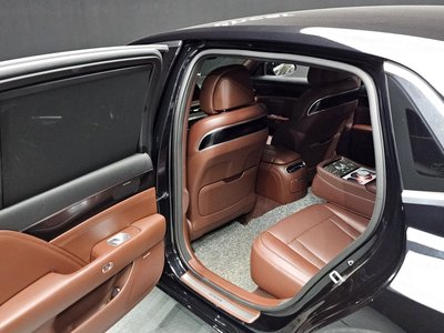 2022 Genesis G90 (RS4) — миниатюра 11