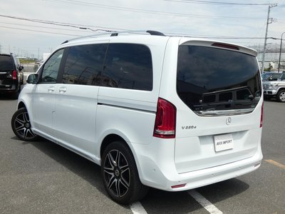 صورة 2 لـ 2023 Mercedes-BENZ V-CLASS