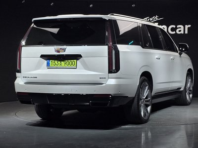 CADILLAC ESCALADE - 3