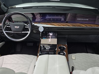 CADILLAC ESCALADE - 5