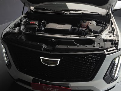 CADILLAC ESCALADE - 7