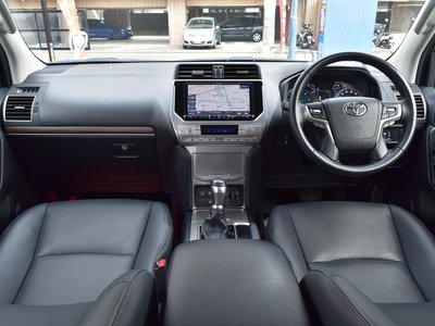 صورة مصغرة 43 لـ 2021 Toyota LAND CRUISER PRADO
