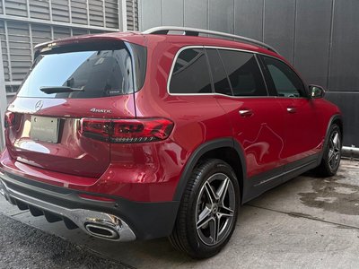 MERCEDES-BENZ GLB - 10