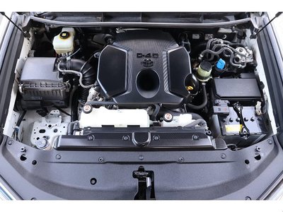 TOYOTA LAND CRUISER PRADO - 10